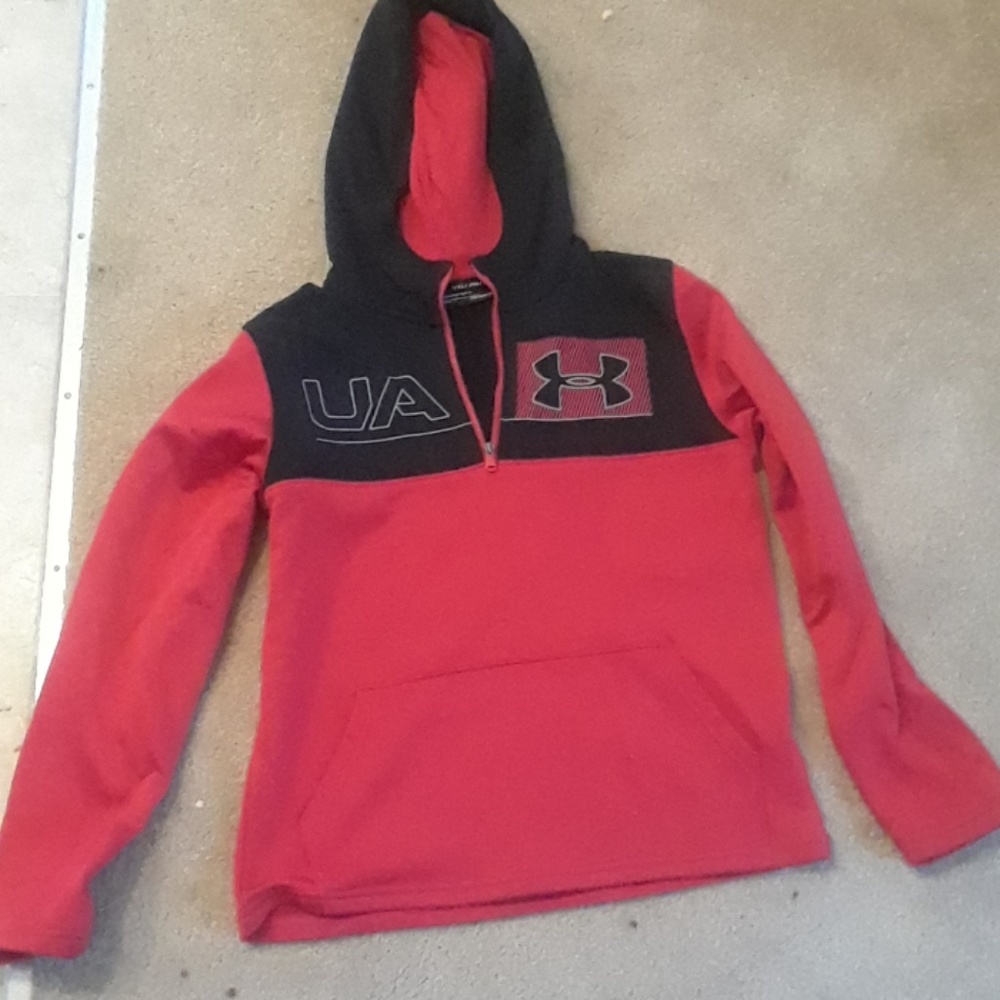 Boys youth under armour pull over